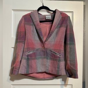 Vintage Campus Casuals pink women’s blazer.